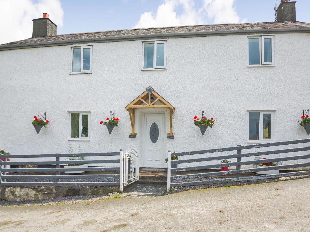 Ty Nant Vila Llanrwst Exterior foto